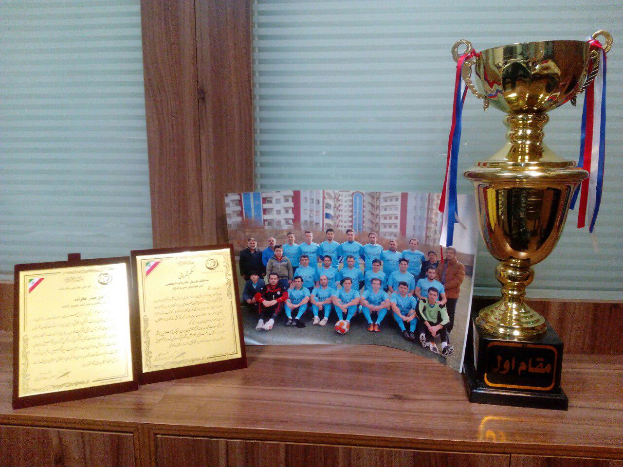 بدون عنوان